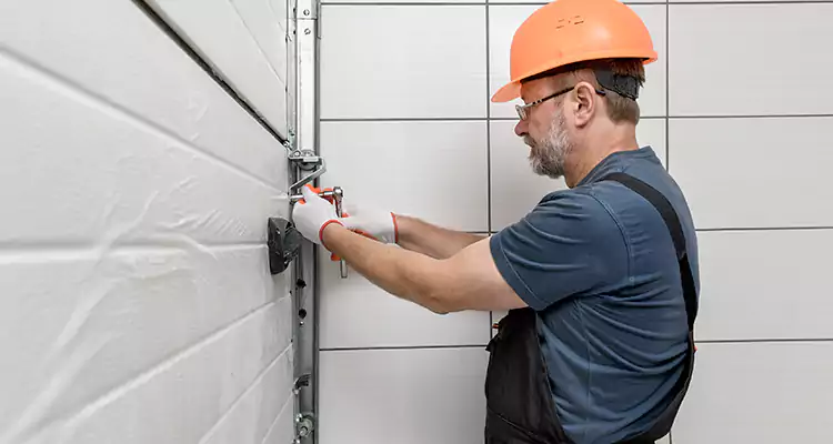 Emergency Garage Door Repair in Lake Butler, FL