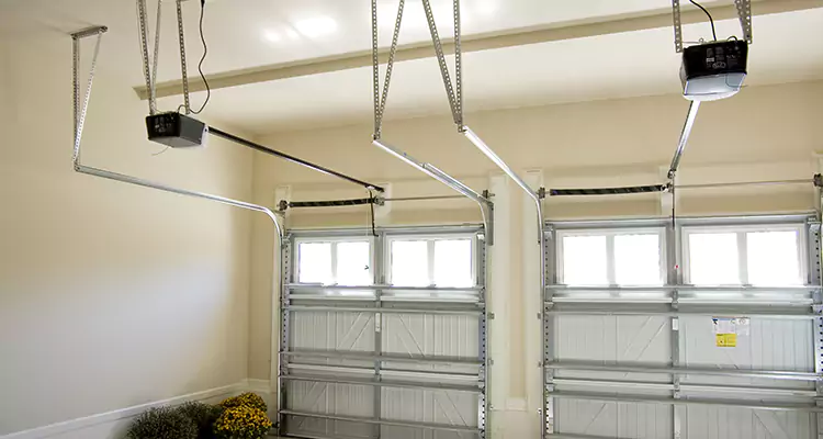 Residential Emergency Garage Door Repair in Lake Butler, FL