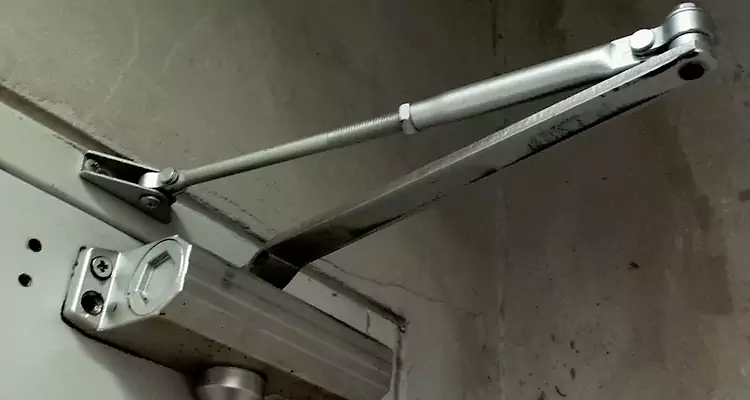 Door Closer Parallel Arm Installation in Lake Butler, FL