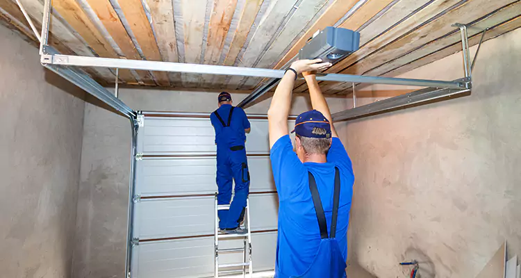 Garage Door Opener Technician in Lake Butler, FL