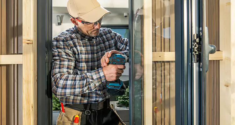 Top-Rated Patio Door Handle and Lock Repair Service for Homeowners in Lake Butler, FL