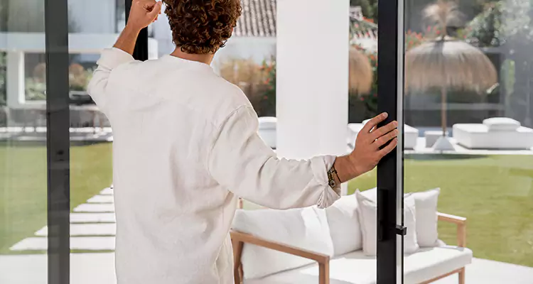 Sliding Screen Door Maintenance for Closing Issues in Lake Butler, FL